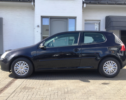 VERKOCHT  VOLKSWAGEN GOLF 5 1,9 TDI GEKEURD