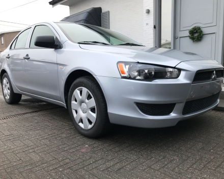 VERKOCHT  MITSUBISHI LANCER BENZINE  12/10/2011  69215 KM GEKEURD + GARANTIE