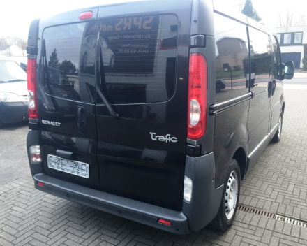 VERKOCHT  RENAULT TRAFIC 2,0 DCI SLECHTS 65653 KM