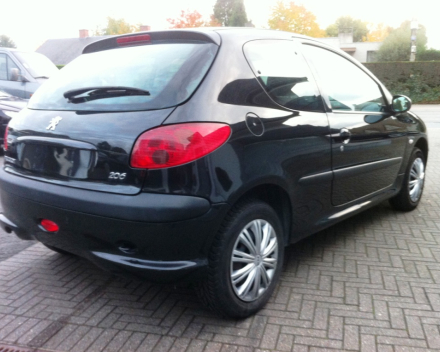 VERKOCHT PEUGEOT 206 1,1BENZINE * 3 DEURS * GEKEURD * GARANTIE