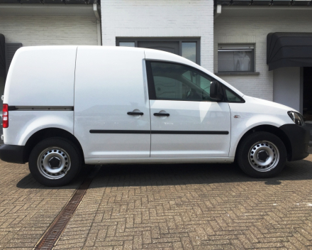 VERKOCHT  VOLKSWAGEN CADDY 1,6 TDI  / LICHTEVRACHT / GEKEURD + GARANTIE