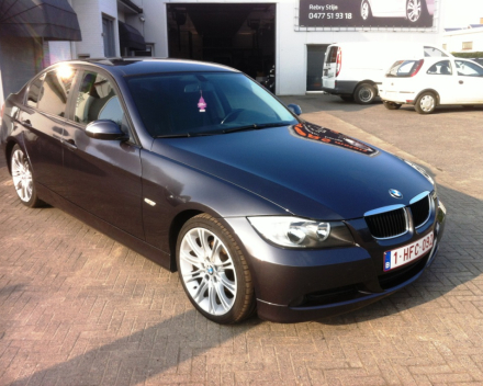 VERKOCHT  BMW 320 D * ALU VELGEN * SPOTUITLAAT * GEKEURD * GARANTIE