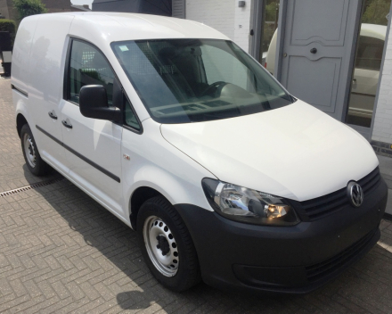 VERKOCHT  VOLKSWAGEN CADDY 1,6 TDI  / LICHTEVRACHT / GEKEURD + GARANTIE