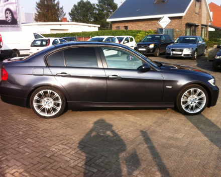 VERKOCHT  BMW 320 D * ALU VELGEN * SPOTUITLAAT * GEKEURD * GARANTIE