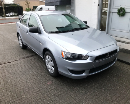 VERKOCHT  MITSUBISHI LANCER BENZINE  12/10/2011  69215 KM GEKEURD + GARANTIE