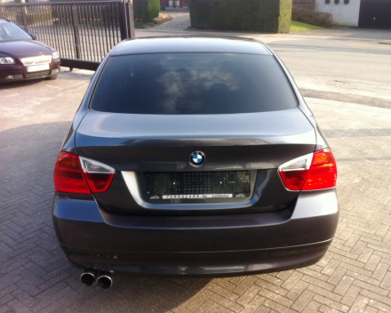 VERKOCHT  BMW 320 D * ALU VELGEN * SPOTUITLAAT * GEKEURD * GARANTIE