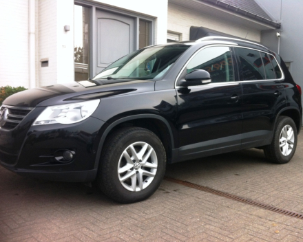 VERKOCHT VOLKSWAGEN TIGUAN * LEDER * NAVIGATIE * ALU * ENKEL VOOR HANDELAAR