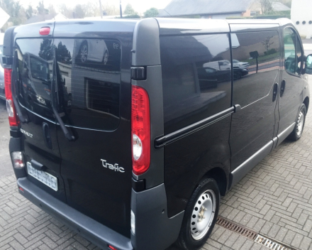 VERKOCHT  RENAULT TRAFIC 2,0 DCI SLECHTS 65653 KM