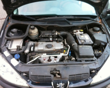 VERKOCHT PEUGEOT 206 1,1BENZINE * 3 DEURS * GEKEURD * GARANTIE