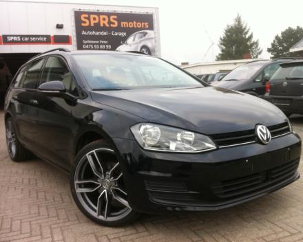 VERKOCHT VOLKSWAGEN GOLF 7 * NAVIGATIE * PDC * SLECHTS 78100 KM * GEKEURD * GARANTIE