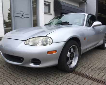 VERKOCHT  MAZDA MX5  MIATA 1600 BENZINE CABRIOLET + HARDTOP