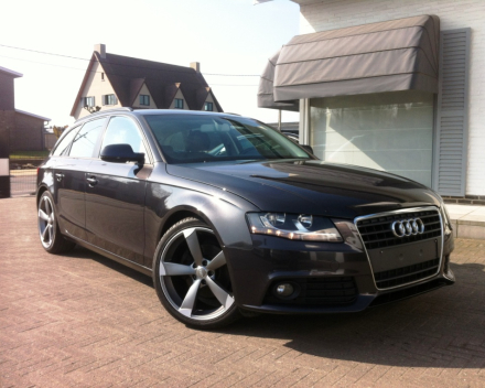 VERKOCHT  AUDI A4 2,0TDI AVANT  * DONKERGRIJS METAAL * ZWART LEDER * CRUISECONTROL * 19&quot; VELGEN * GEKEURD * GARANTIE