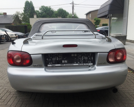 VERKOCHT  MAZDA MX5  MIATA 1600 BENZINE CABRIOLET + HARDTOP