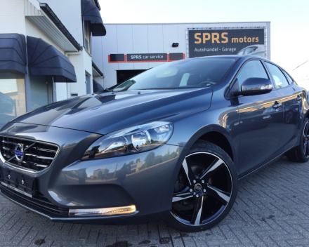 VERKOCHT VOLVO V40 BJ2013 / SLECHTS 56298 KM  / 1,6DIESEL / 18&quot; VELGEN / CAMERA / CRUISECONTROL / GARANTIE