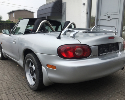 VERKOCHT  MAZDA MX5  MIATA 1600 BENZINE CABRIOLET + HARDTOP