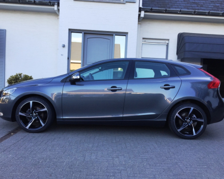 VERKOCHT VOLVO V40 BJ2013 / SLECHTS 56298 KM  / 1,6DIESEL / 18&quot; VELGEN / CAMERA / CRUISECONTROL / GARANTIE