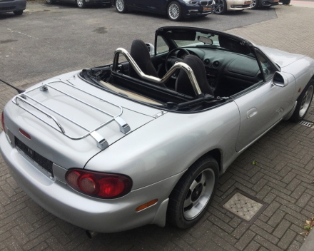 VERKOCHT  MAZDA MX5  MIATA 1600 BENZINE CABRIOLET + HARDTOP