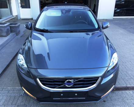 VERKOCHT VOLVO V40 BJ2013 / SLECHTS 56298 KM  / 1,6DIESEL / 18&quot; VELGEN / CAMERA / CRUISECONTROL / GARANTIE