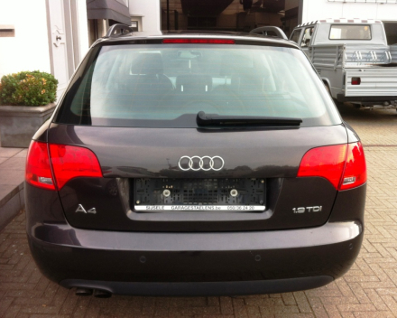 VERKOCHT AUDI A4 AVANT * LEDER * PDC * CRUISE * GEKEURD * GARANTIE