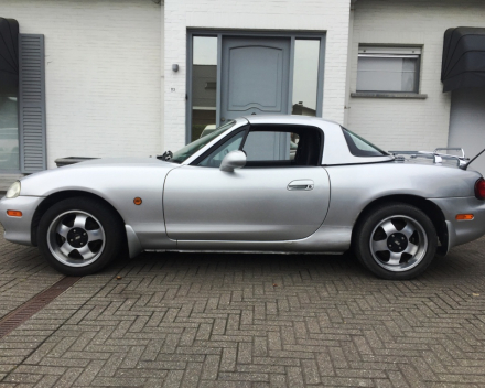 VERKOCHT  MAZDA MX5  MIATA 1600 BENZINE CABRIOLET + HARDTOP