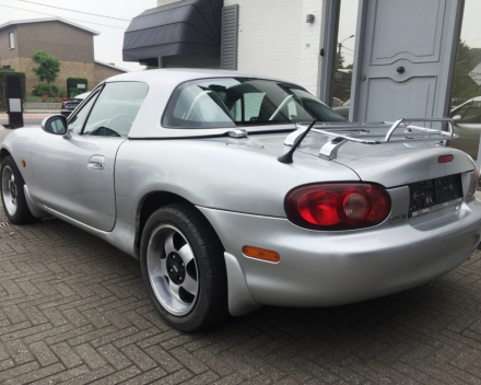 VERKOCHT  MAZDA MX5  MIATA 1600 BENZINE CABRIOLET + HARDTOP