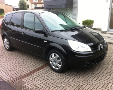 VERKOCHT RENAULT MEGANE GRANDSCENIC 1,6BENZ * GEKEURD * GARANTIE