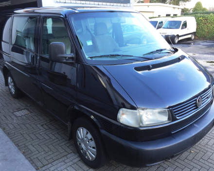 VERKOCHT VOLKSWAGEN TRANSPORTER 2,5 TDI DUBBELE CABINE