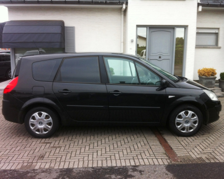 VERKOCHT RENAULT MEGANE GRANDSCENIC 1,6BENZ * GEKEURD * GARANTIE