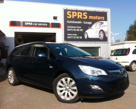 VERKOCHT  OPEL ASTRA 1,7CDTI * SPORTTOURER * BLAUW METAAL * CRUISECONTROL * PDC * SLECHTS 52960 KM * GEKEURD * GARANTIE