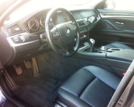 VERKOCHT BMW 520D TOURING *SLECHTS 79789KM  * LEDER * PDC * GEKEURD * GARANTIE