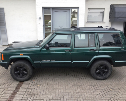 VERKOCHT  JEEP CHEROKEE CLASSIC DIESEL GEKEURD VOOR VERKOOP