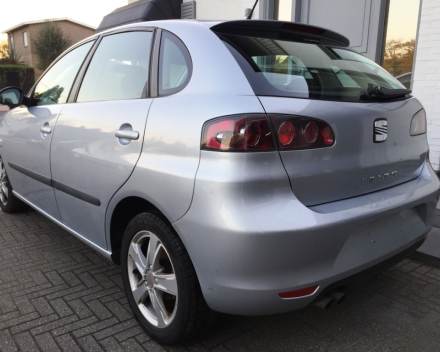 VERKOCHT  SEAT IBIZA 1,9 TDI * ZILVER METAAL * 5 DEURS * DIGITALE AIRCO * CRUISECONTROL * ALU VELGEN * GEKEURD * GARANTIE