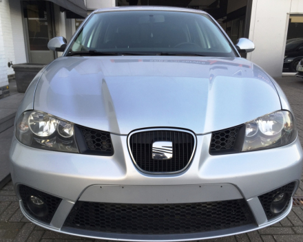 VERKOCHT  SEAT IBIZA 1,9 TDI * ZILVER METAAL * 5 DEURS * DIGITALE AIRCO * CRUISECONTROL * ALU VELGEN * GEKEURD * GARANTIE