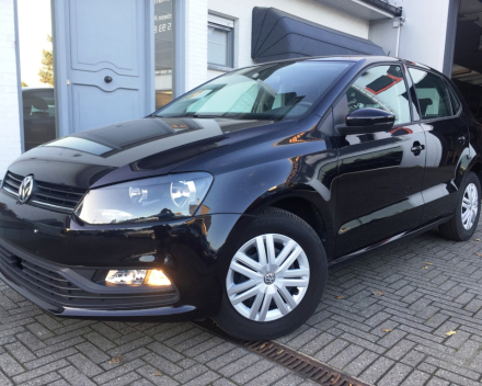 VERKOCHT  VOLKSWAGEN POLO MPI BENZINE * NAVIGATIE * DIGITALE AIRCO * SLECHTS 26488 KM * GEKEURD * GARANTIE