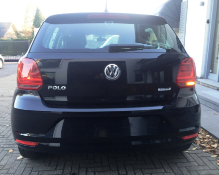 VERKOCHT  VOLKSWAGEN POLO MPI BENZINE * NAVIGATIE * DIGITALE AIRCO * SLECHTS 26488 KM * GEKEURD * GARANTIE