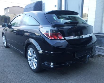 VERKOCHT OPEL ASTRA GTC OPC FULL OPTION LEDER NAVIGATIE ALU VELGEN