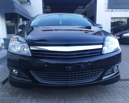 VERKOCHT OPEL ASTRA GTC OPC FULL OPTION LEDER NAVIGATIE ALU VELGEN