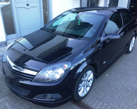 VERKOCHT OPEL ASTRA GTC OPC FULL OPTION LEDER NAVIGATIE ALU VELGEN