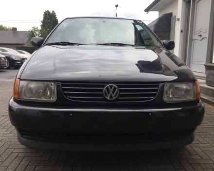 VERKOCHT VOLKSWAGEN POLO BENZINE AUTOMAAT