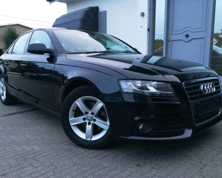 VERKOCHT  AUDI A4 2,0TDI FULL OPTION / LEDER / NAVIGATIE / CRUISECONTROL * ALU VELGEN / 6 VIT  / GARANTIE