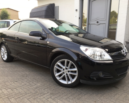 VERKOCHT  OPEL ASTRA CABRIOLET 1,6 BENZINE / LEDER / ALU VELGEN / SLECHTS 61198 KM * GARANTIE