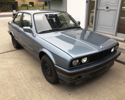 VERKOCHT BMW 325 I  * E30 * OPKNAPPER