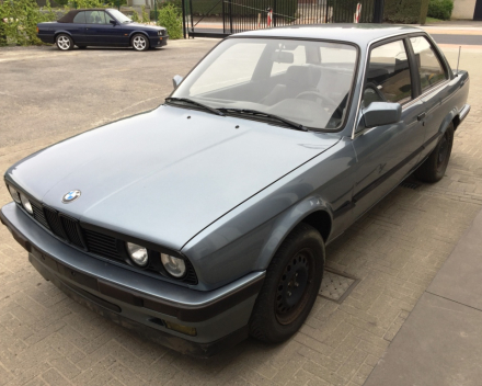 VERKOCHT BMW 325 I  * E30 * OPKNAPPER