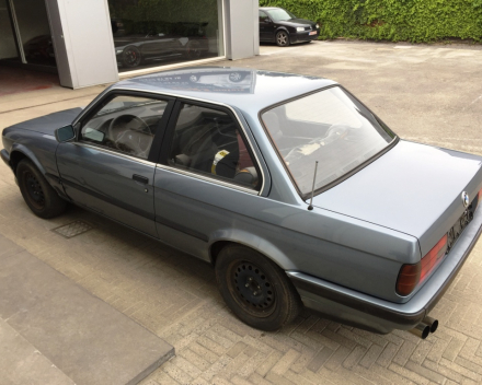 VERKOCHT BMW 325 I  * E30 * OPKNAPPER