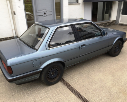 VERKOCHT BMW 325 I  * E30 * OPKNAPPER