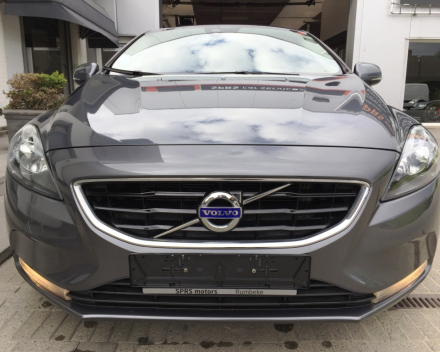 VERKOCHT  VOLVO V40 1,6D * MOMENTUM * ALU VELGEN * SLECHTS 64950 KM * BJ 08/10/2013 * GRIJS METAAL * GEKEURD * GARANTIE