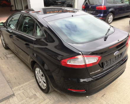 VERKOCHT  FORD MONDEO BENZINE * SLECHTS 26.677 KM !! * BJ 11/10/2011  *  PDC * ZWART METAAL * GEKEURD * GARANTIE