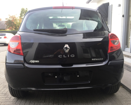 VERKOCHT RENAULT CLIO 03/10/2007 * SLECHTS 88118 KM * PANORAMISCH DAK * GEKEURD * GARANTIE