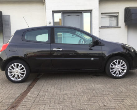 VERKOCHT RENAULT CLIO 03/10/2007 * SLECHTS 88118 KM * PANORAMISCH DAK * GEKEURD * GARANTIE