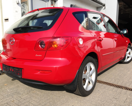 VERKOCHT  MAZDA 3 1,6 BENZINE MET SLECHTS 58895 KM !  * GEKEURD * GARANTIE